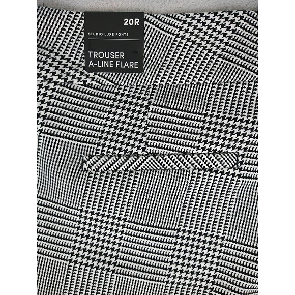 Torrid Studio Luxe Ponte Trouser A-Line Flare Pant Black /White Women's 20R New - Picture 10 of 10